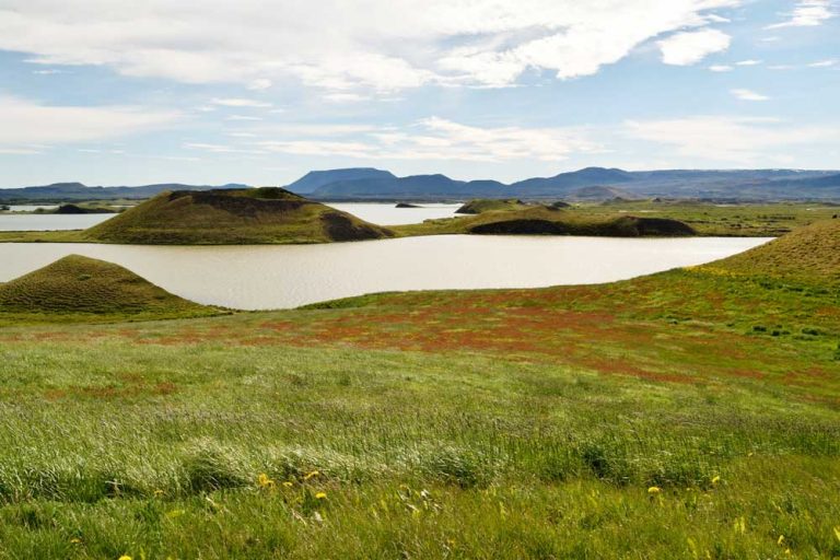 Road trip Islande, lac Mývatn : Skútustaðagígar.
